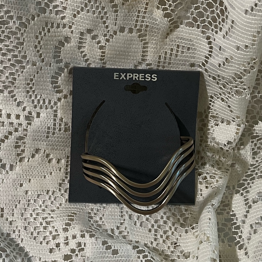 Express Gold Tone Multi Strand Wavy Cuff Bracelet Statement Jewelry 08132572